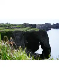 沖繩恩納村萬座毛：湛藍大海上的一頭大象