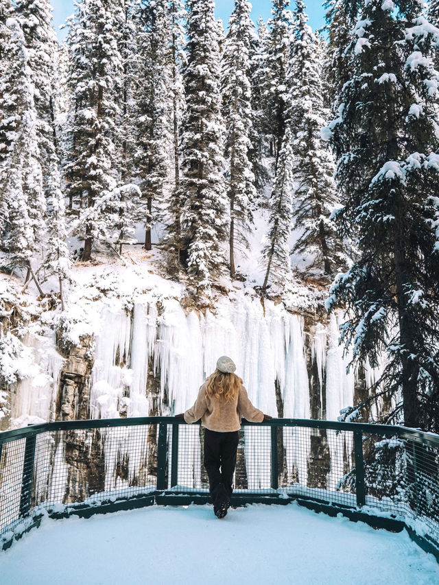 冬遊班夫！卡爾加里往返小團解鎖玩雪項目