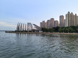蚌埠：不南不北，又南又北