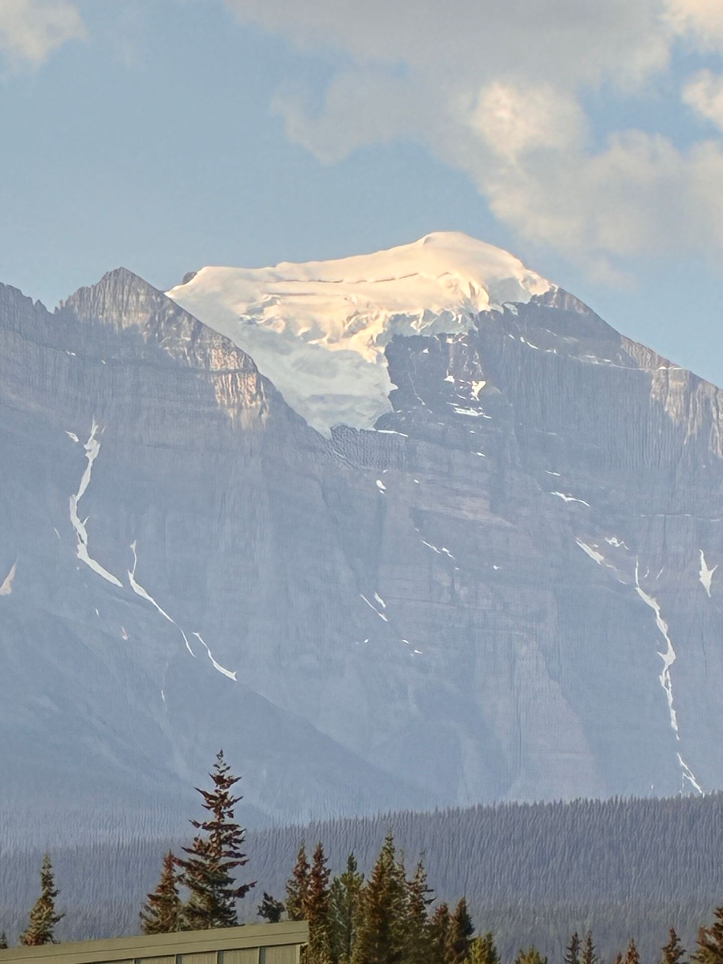 Unforgettable Rocky Mountaineer Journey with Outstanding Service