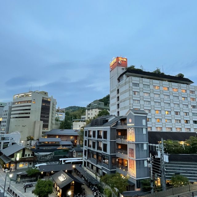 【愛媛県】空の散歩道から道後の街並みを楽しむ！
