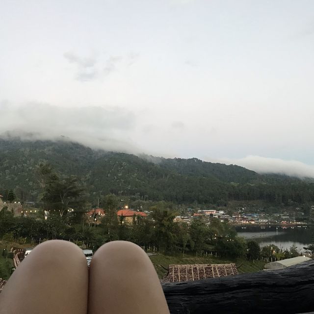 Lee Wine Rak Thai 