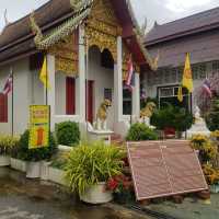วัดทรายมูลเมือง ไหว้ขอพรท้าวเวสสุวรรณ