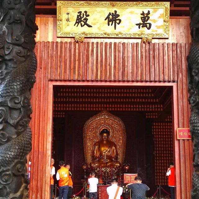 Magnificent Hongfa Temple