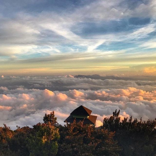 Laban Rata Rest House 