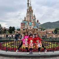 Mini Fangirl Minnie Mouse Disneyland 