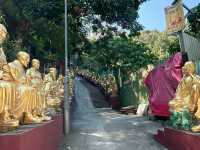 วัดหมื่นพุทธ - Ten Thousand Buddhas Monastery