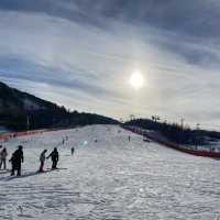 Skiing in Korea 