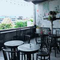 รูฟท็อป วิววัดไตรมิตร โรงแรม 2499 heritage 