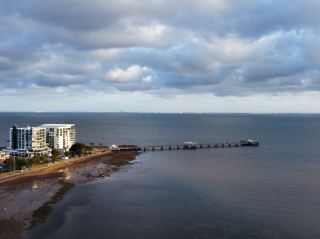 Вуди Пойнт — спокойный день в Брисбене, Австралия