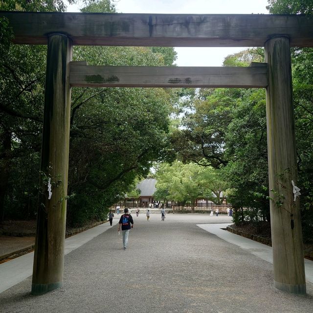 愛知旅行！観光名所「熱田神宮」