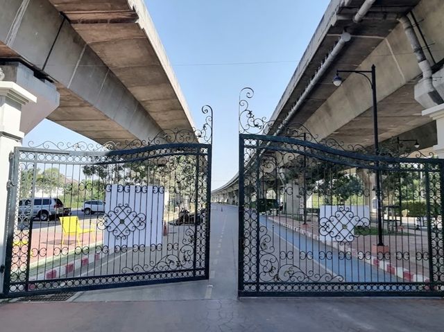 Somdet Phra Srinakarin Park 