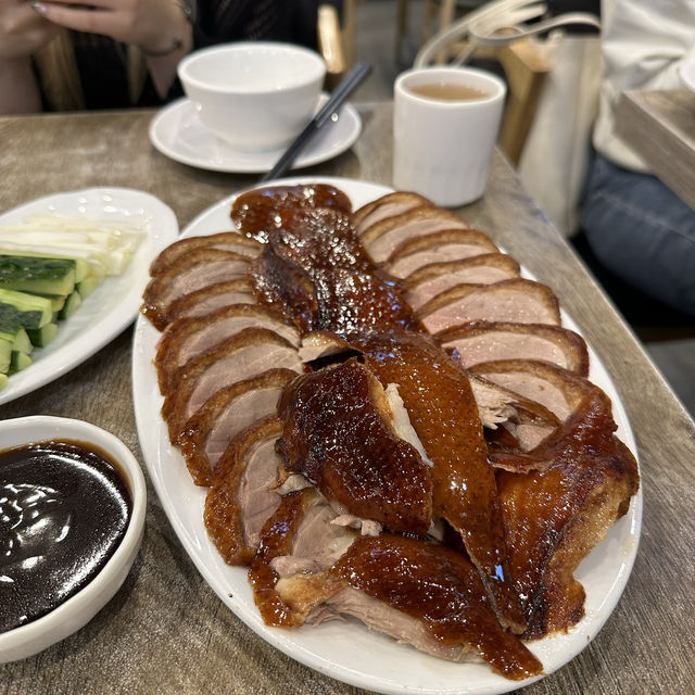 東北菜！超抵食．片皮鴨．$168．無加一