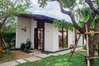 Ing Craft Toast Cafe & Backyard