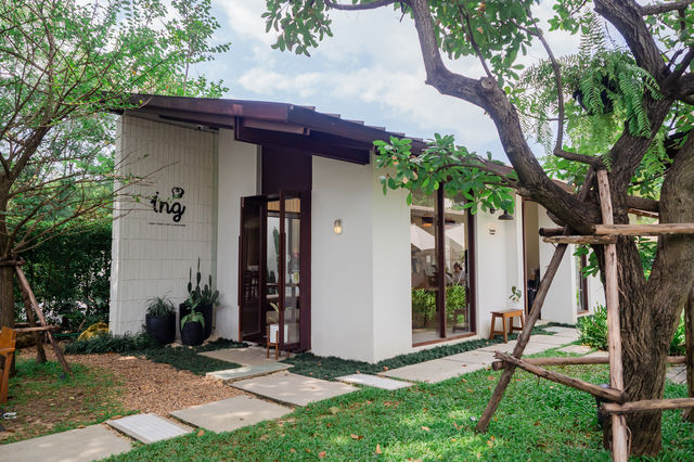 Ing Craft Toast Cafe & Backyard