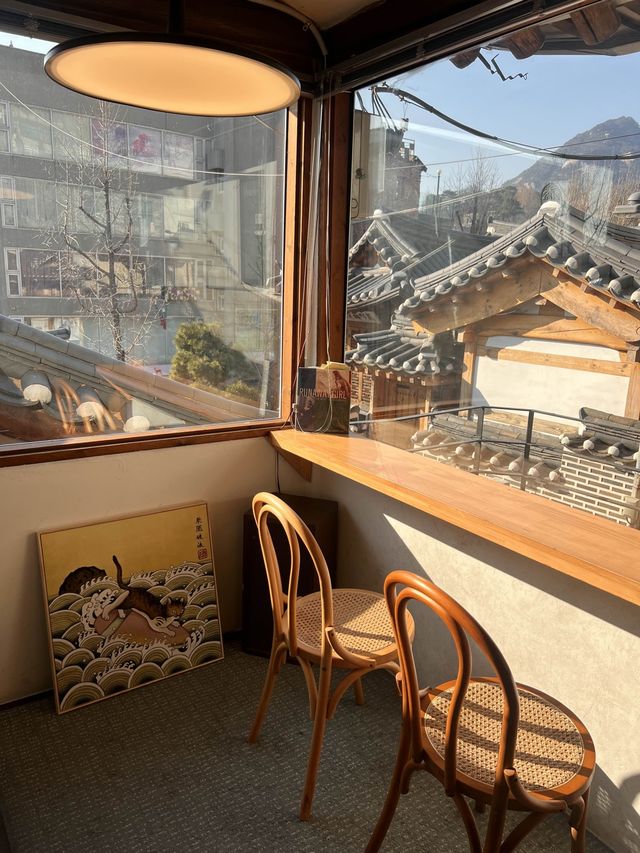 韓国/ソウル【三清洞】韓屋(ハノク)を見ながらコーヒータイム☕️🤎