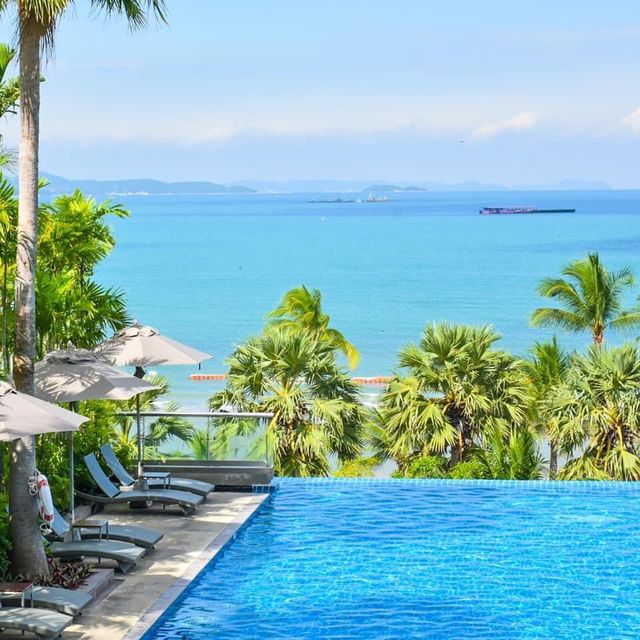 Holiday Inn Pattaya โรงแรมติดหาดพัทยา