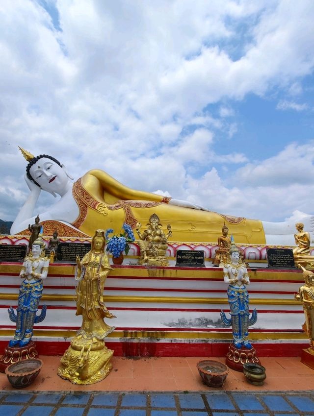 Cultural Heights: Doi Kham Temple & Panoramic Vista