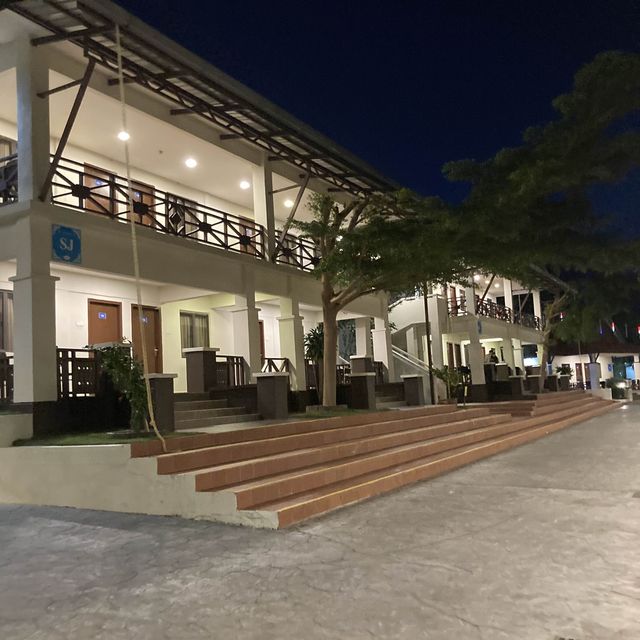 Cozy Stay at Lotus Seaview Beach Resort