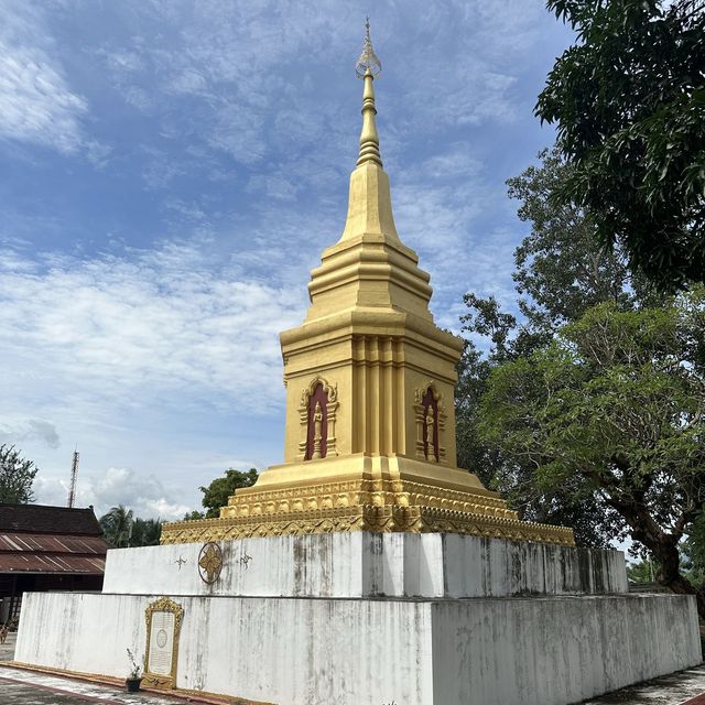 Na Viengkham Buddhist temple