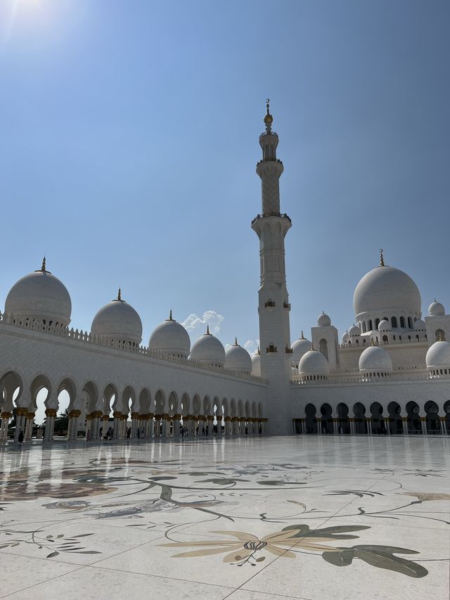 Lost in the beauty of Sheikh Zayed Mosque