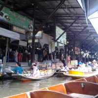 Floating Market Shopping 