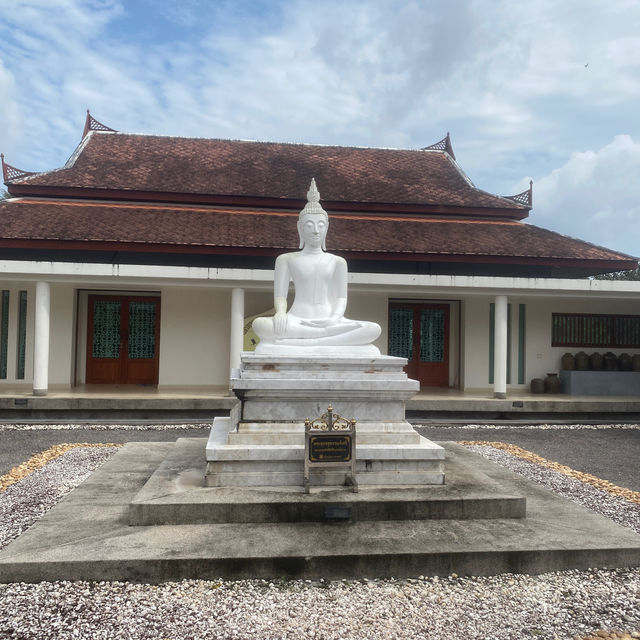 วัดพระบรมธาตุสวี