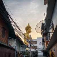สุขใดไหนจะเท่า…เข้าวัดทำบุญ