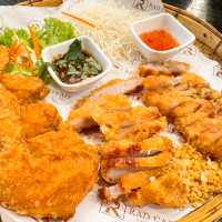 ร้านอาหาร แรดคาเฟ่ สุพรรณบุรี