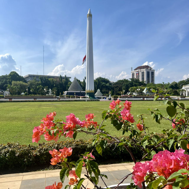 Heroes Monument & Surabaya Sepuluh November Museum