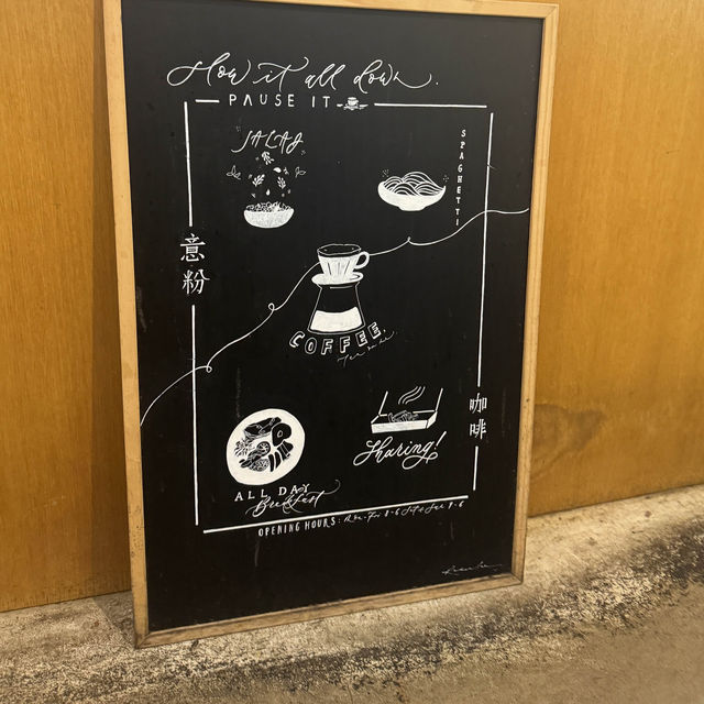 拉花超可愛☺️文青cafe