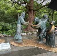 Discovering West Lake in Hangzhou