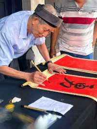 An extraordinary tour to the first National University of Vietnam 