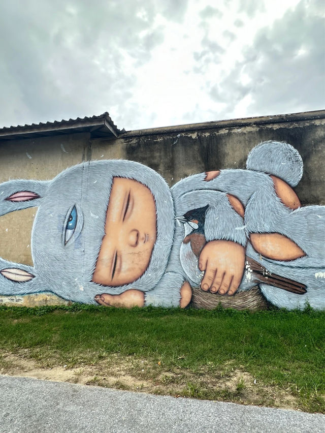 😀Yala Bird City Street Art