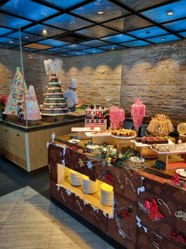 The Edge Buffet