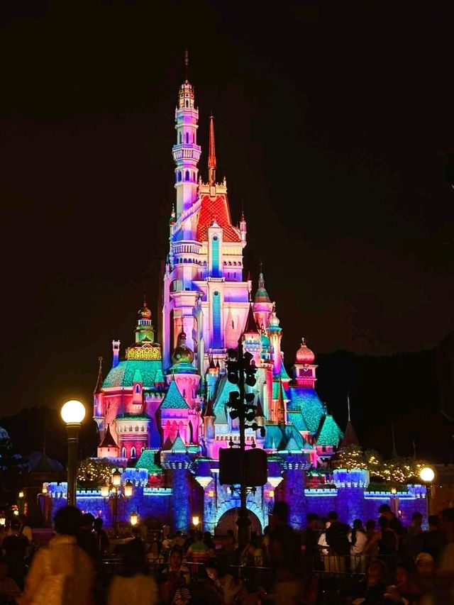 เที่ยวดิสนีย์ฮ่องกง + นอนโรงแรม Explorer เที่ยวดิสนีย์ฮ่องกง + นอนโรงแรม Explorer