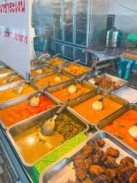 ร้านข้าวแกงปักษ์ใต้(ครัวพุ่มไม้)