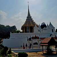 รอยพระพุทธบาทพระสัมมาสัมพุทธเจ้า อายุนับพันปี