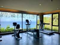 GYM ที่มีวิวสวยที่สุด ทะเลอยู่ข้างหน้าพาโนรามา 