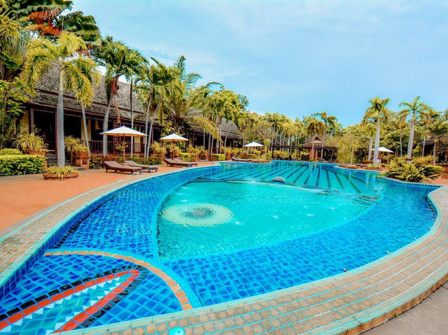 ที่พักริมทะเลพัทยาชายหาดติดท่าเรือสวยมาก