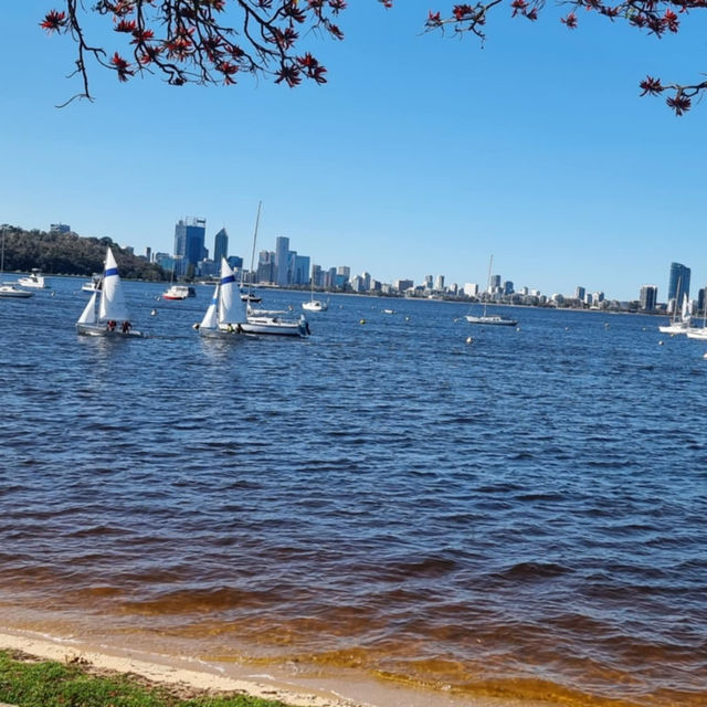 A Riverside Retreat Just Minutes from the City