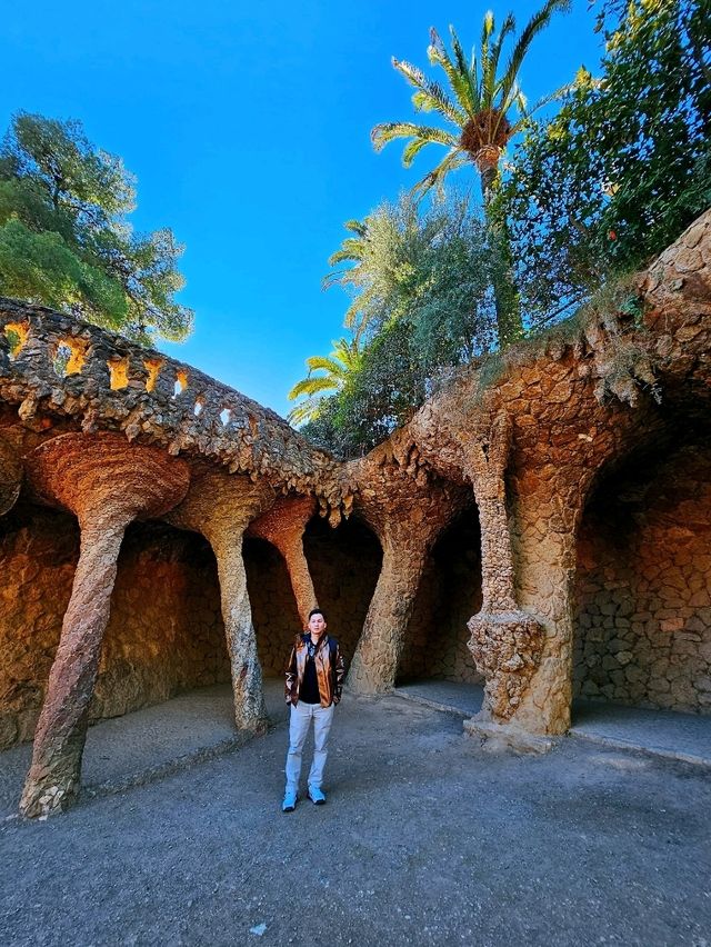 Exploring Park Güell: Gaudí’s Colorful Park in Barcelona