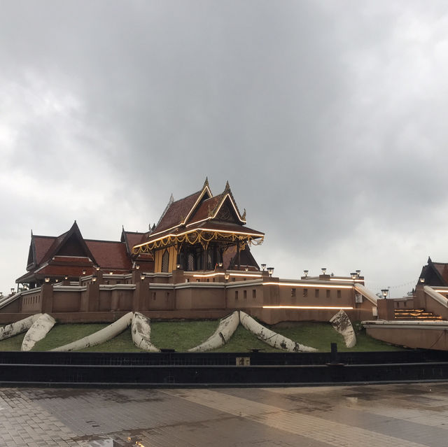 ศาลสมเด็จพระนเรศวรมหาราช เมืองหนองบัวลำภู