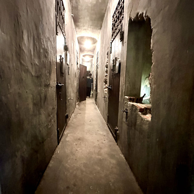 【ベトナム/ハノイ】ベトナムを知る上で避けて通れない歴史的遺産「ホアロー刑務所」