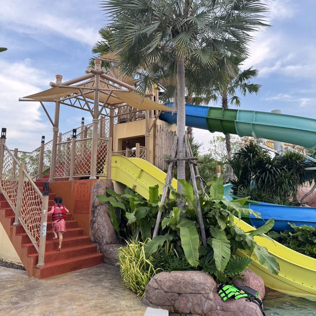 เที่ยวสวนน้ำ The Wave Hawaii Wave Pool 🛁