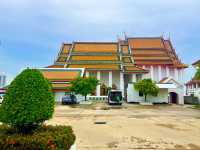กราบสักการะหลวงพ่อโต ซำปอกง วัดกัลยาณมิตร