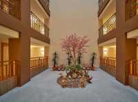 Prom Ratchada Hotel