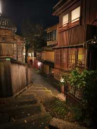 【石川】夜が更ける時間帯からの散策がおすすめ‼️薄暗い町屋街で風情を堪能🥰