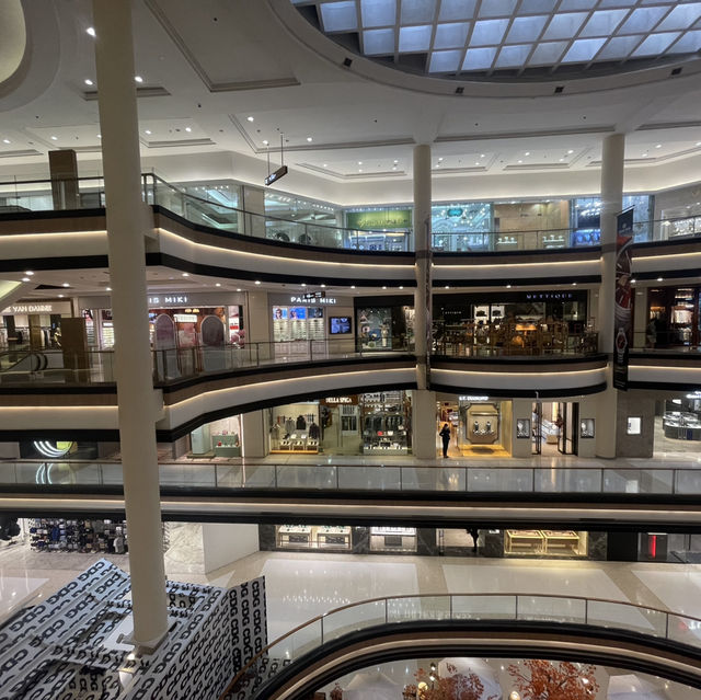 曼谷潮流購物新地標：Gaysorn Amarin，一站式奢華購物天堂