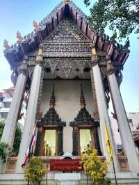 ไหว้ขอพรพระวัดคณิกาผล